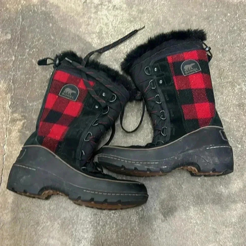 Sorel tivoli  III plaid boots‎